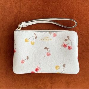 New* Authentic Coach small wristlets